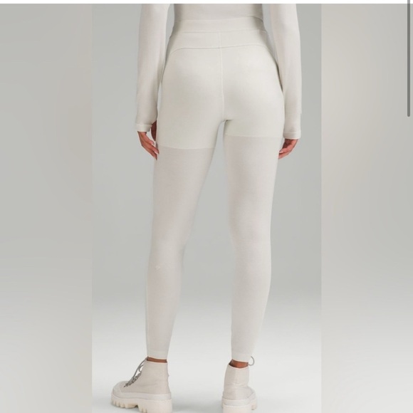 Lululemon High-Rise Base Layer Tight 28" in Bone NWT - Picture 2 of 7